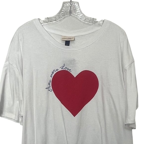 Universal Thread Graphic Tshirt Show More Love Womens Large White New - Picture 4 of 9